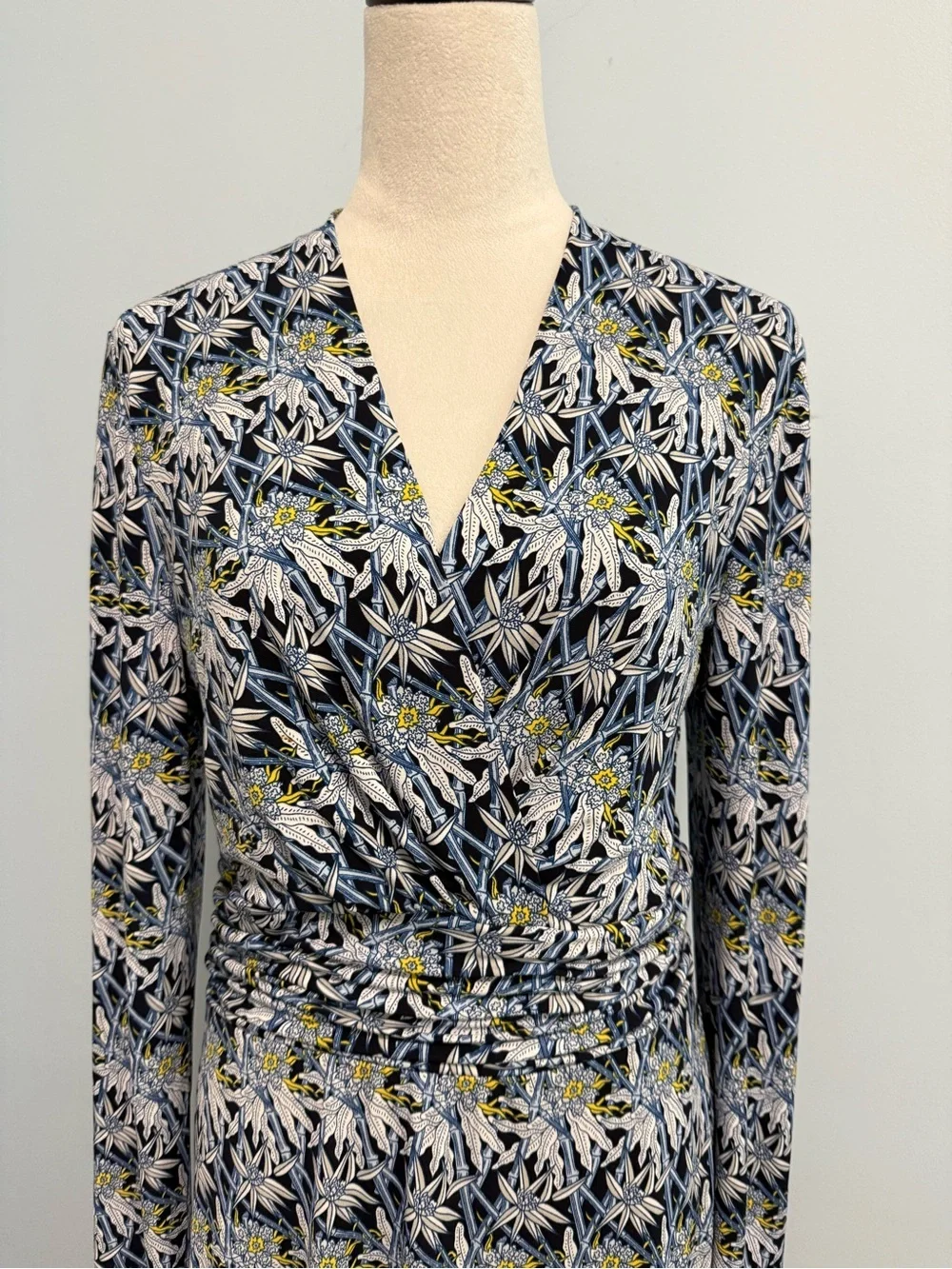 Brooks Brothers Women’s Long Sleeve Floral Print Wrap Lined Dress‎ Size L